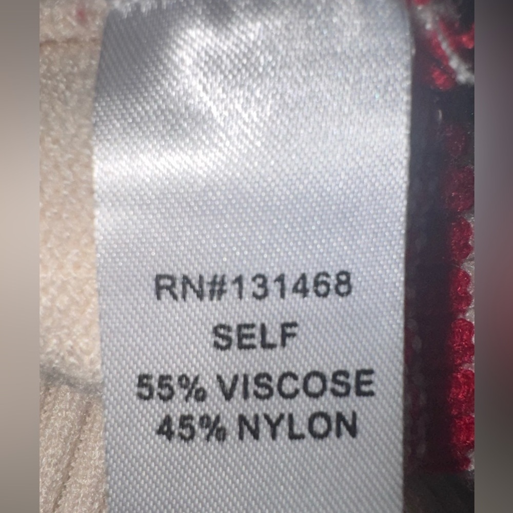 Avara Sweater - Picture 5 of 6